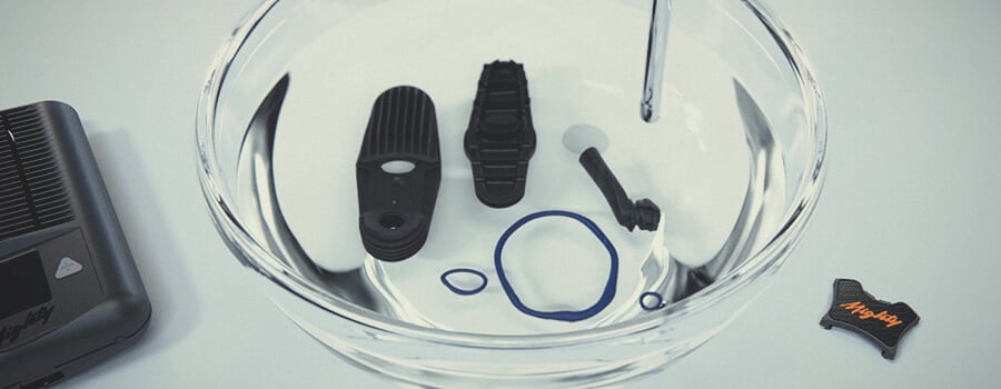 Cleaning Vaporizer Cannabis