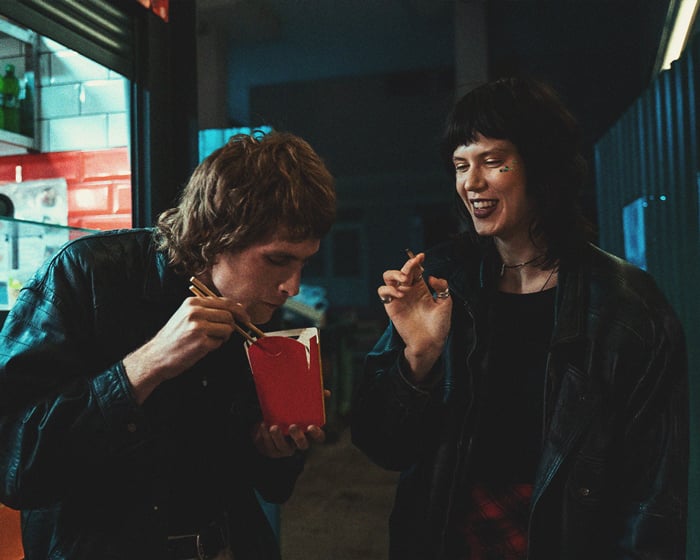 Does Smoking Weed Affect Relationships? Does Smoking Weed Affect Relationships?