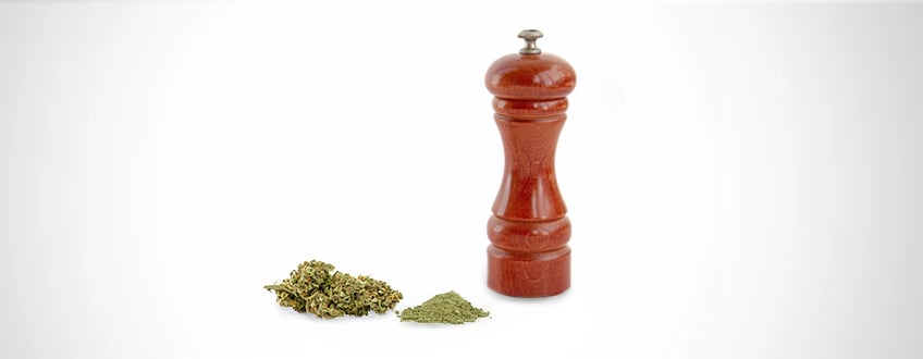 BLACK PEPPER GRINDER