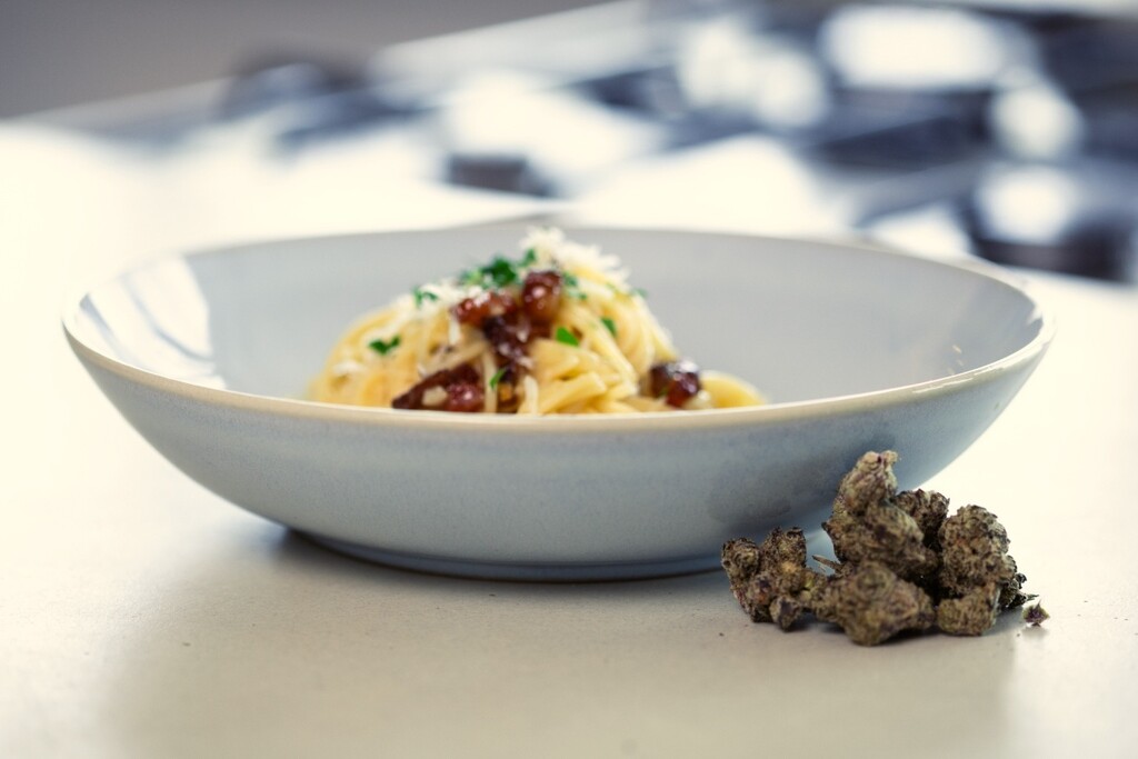 How to Make Cannabis Spaghetti Carbonara