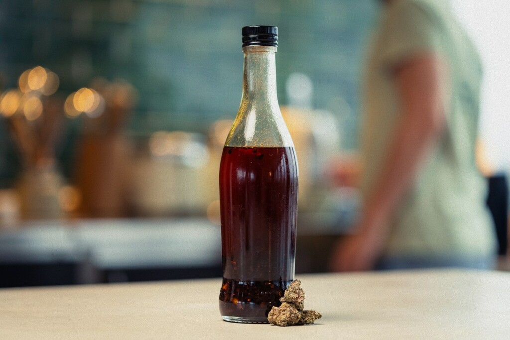 How to Make Cannabis Chilli Oil