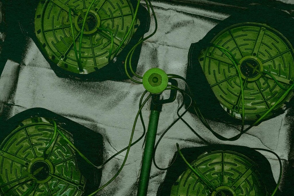 How to Set Up a Drip Irrigation System for Cannabis (2 Ways) RQS Blog