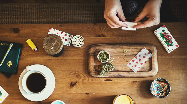 How to Properly Smoke Weed How to Properly Smoke Weed